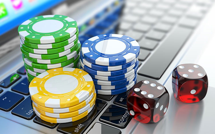 What are the Advantages of Playing Casino Games Online?